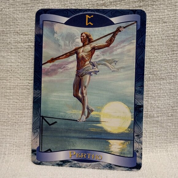 Runes Oracle Cards - Picture 10 of 11